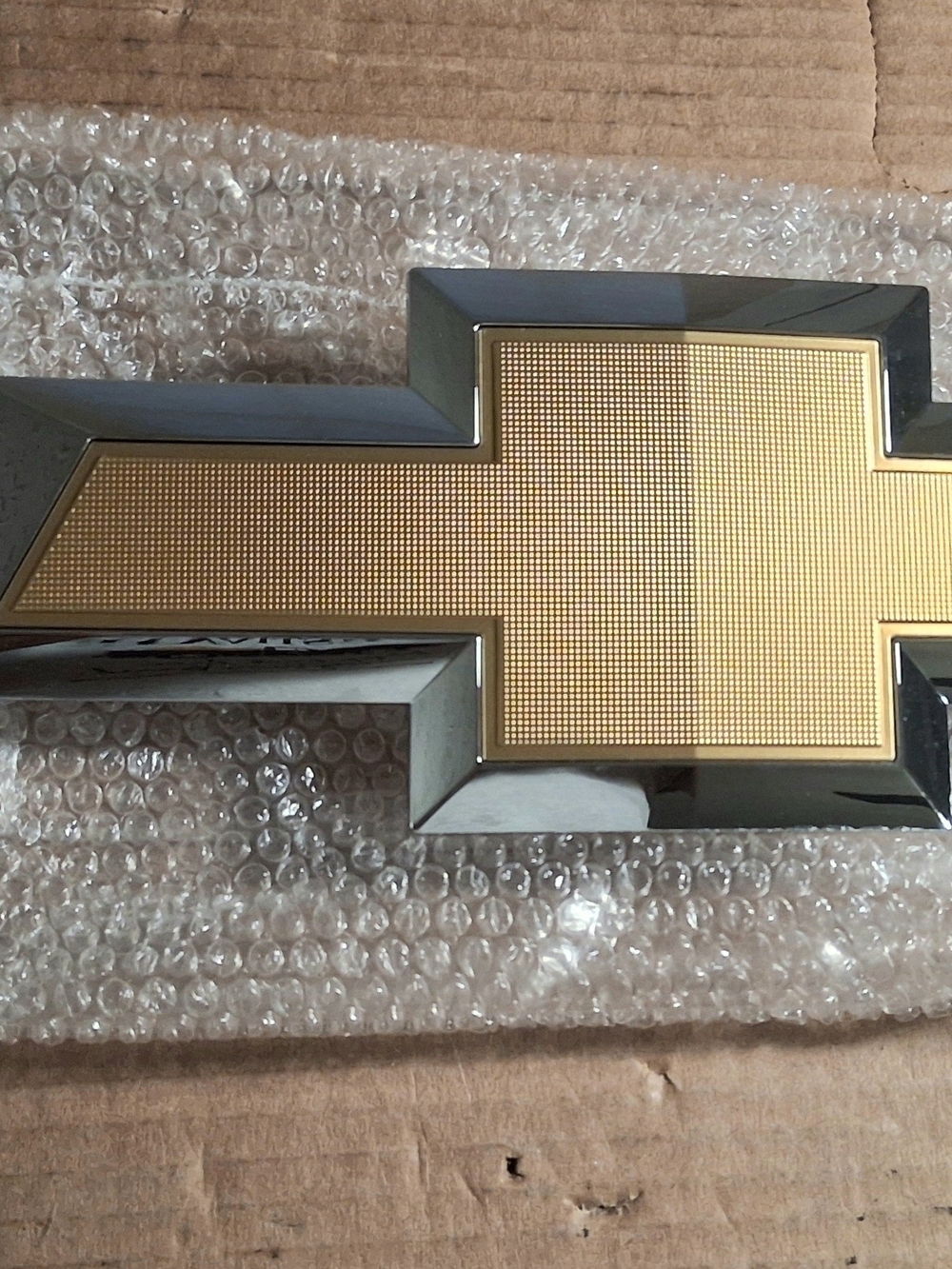 2015-2020 Chevy Colorado Front Grille Emblem Gold & Chrome OEM Factory